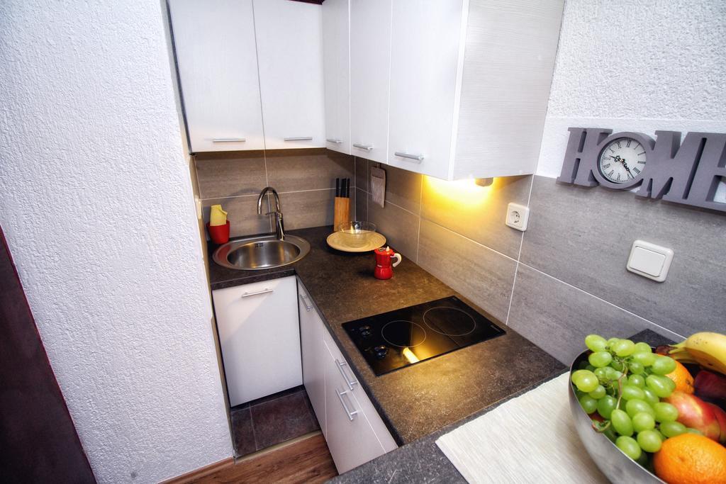 Apartments Nevija Ровинь Экстерьер фото
